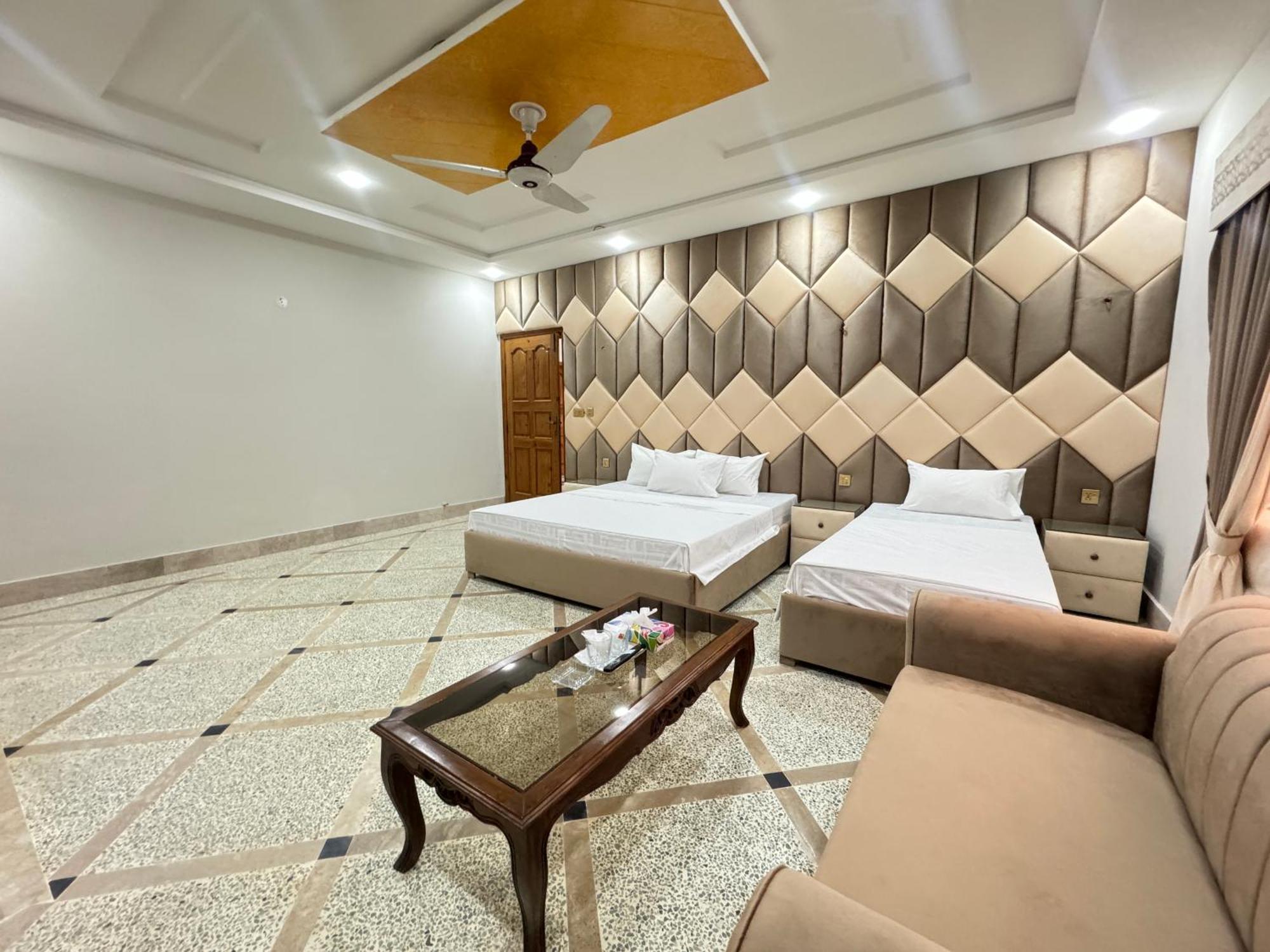 Royal Executive Inn Guest House Islamabad Exterior photo